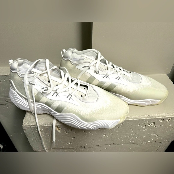 Adidas Trae Young 3 - men’s size 18 - Picture 1 of 2